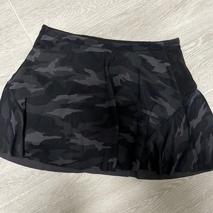 Athleta camo skort